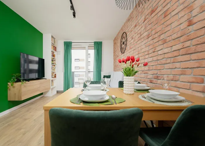 Industrial Apartment With Parking Fort Wola By Noclegi Renters