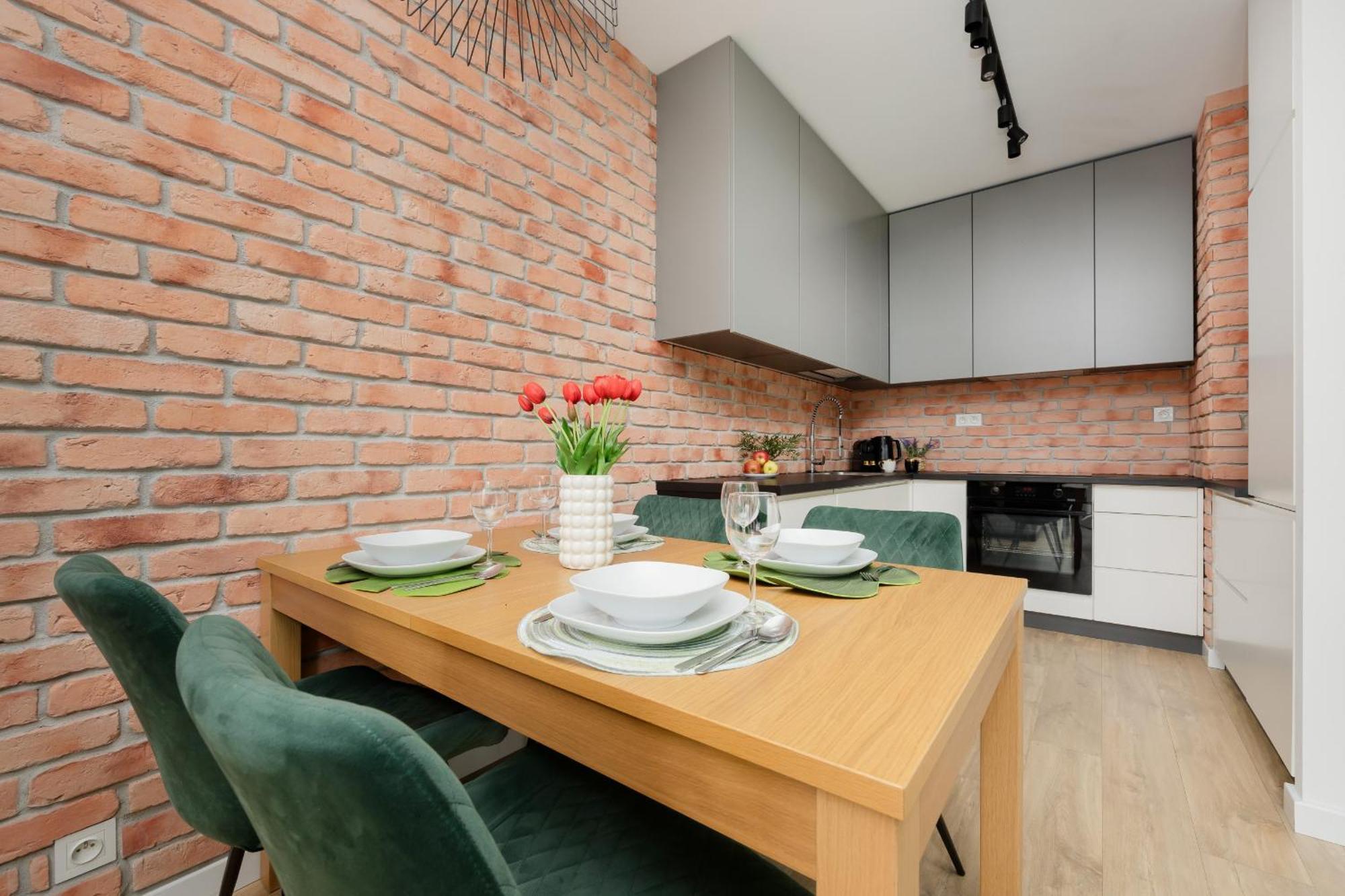 Industrial With Parking Wola By Renters Warszawa