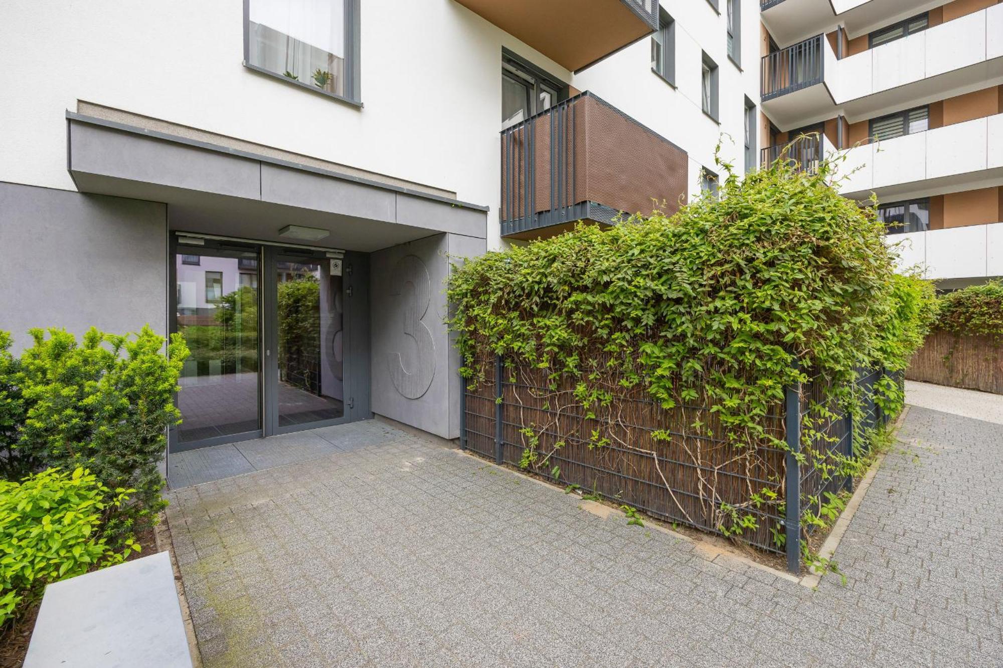 Leilighet Industrial With Parking Wola By Renters *