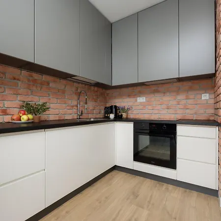 Industrial Apartment With Parking Fort Wola By Noclegi Renters Warszawa Eksteriør bilde