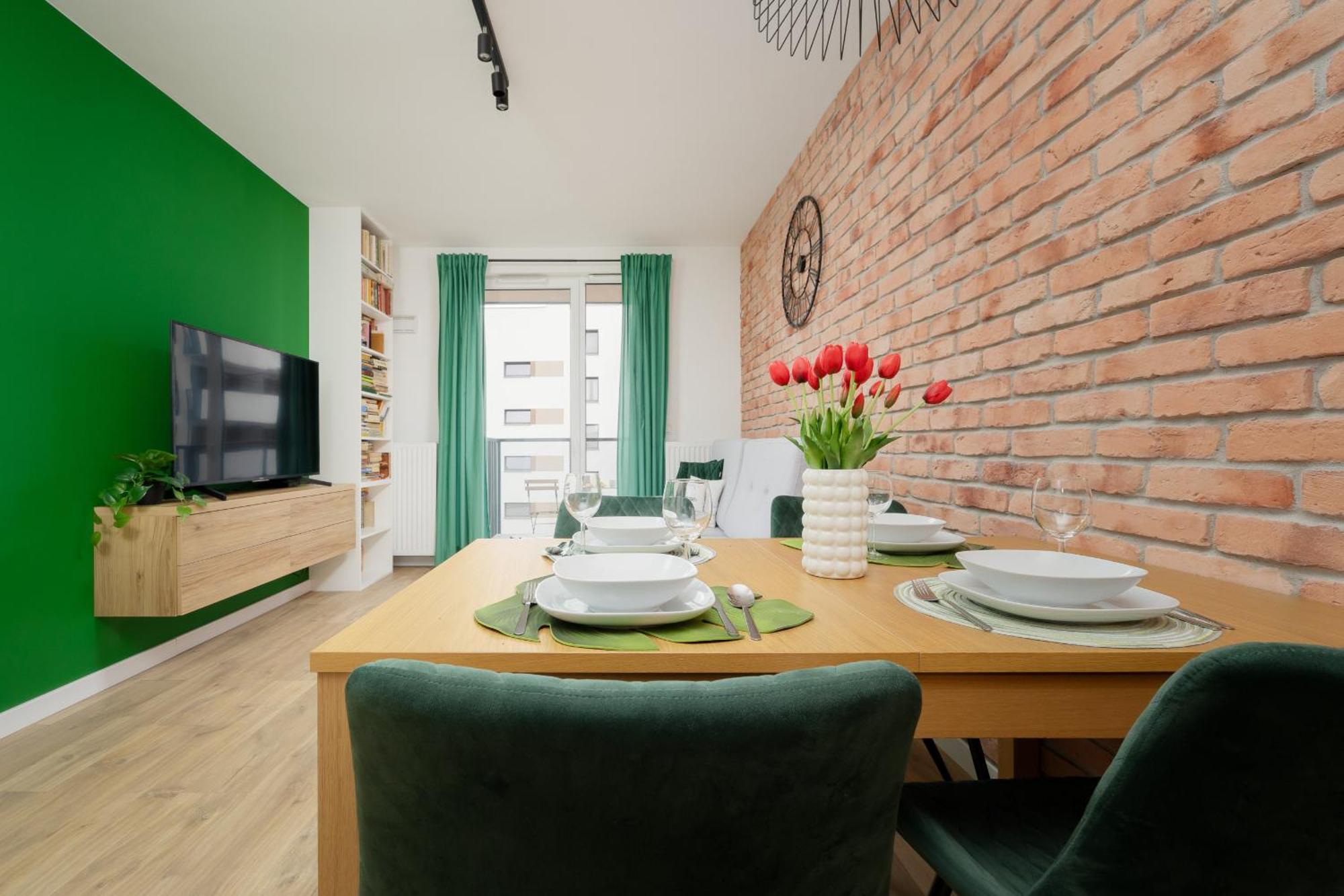 Industrial With Parking Wola By Renters Apartment