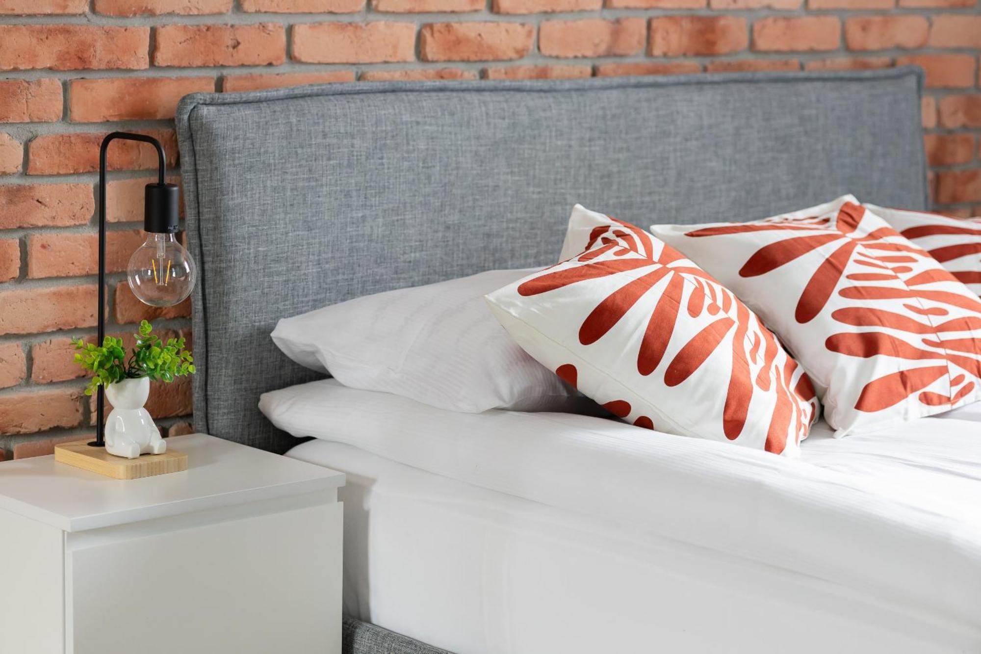 Industrial With Parking Wola By Renters Appartamento *